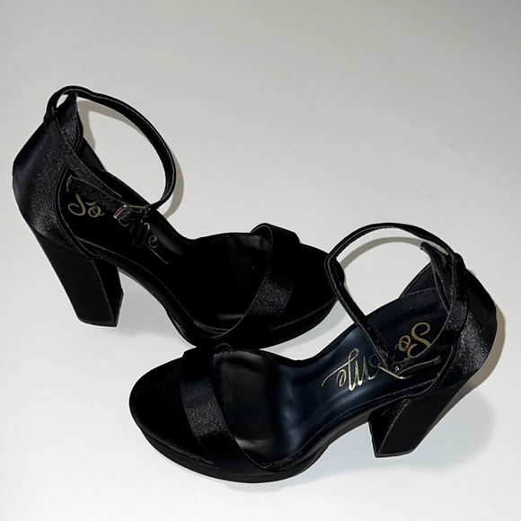 So Me brand, Satin black platform chunky heel shoes. Brand new in box . - Picture 4 of 8